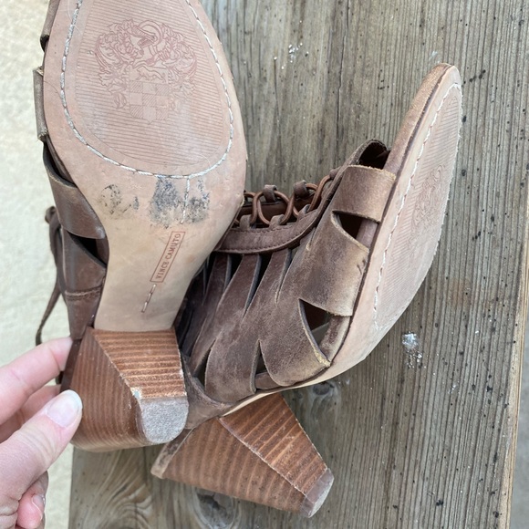 Vince camuto strappy healed sandals - Picture 2 of 9